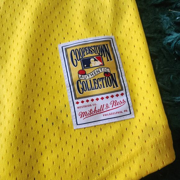 Mitchell & Ness Oakland Athletics #25 Cooperstown Authentic Collection Jersey - Picture 4 of 7